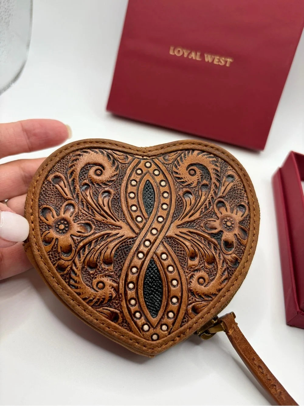 Heart-Shaped Tooled Leather Coin & Card Holder - Brown